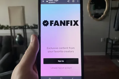 what is fanfix